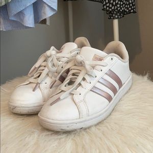 Adidas Sneakers